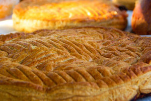 Everything you need to know about : La Galette des Rois - MyParisTouch
